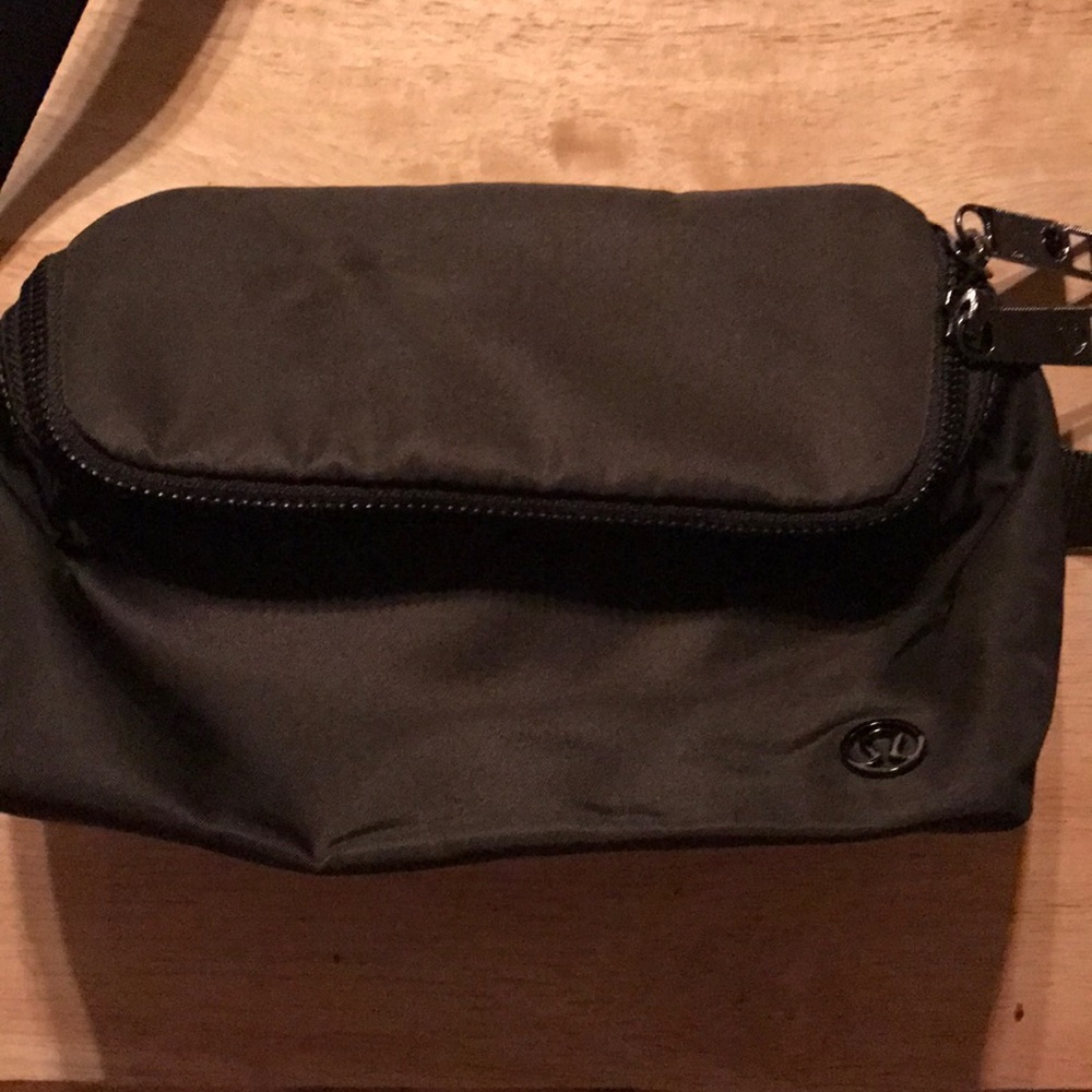 Lululemon belt bag